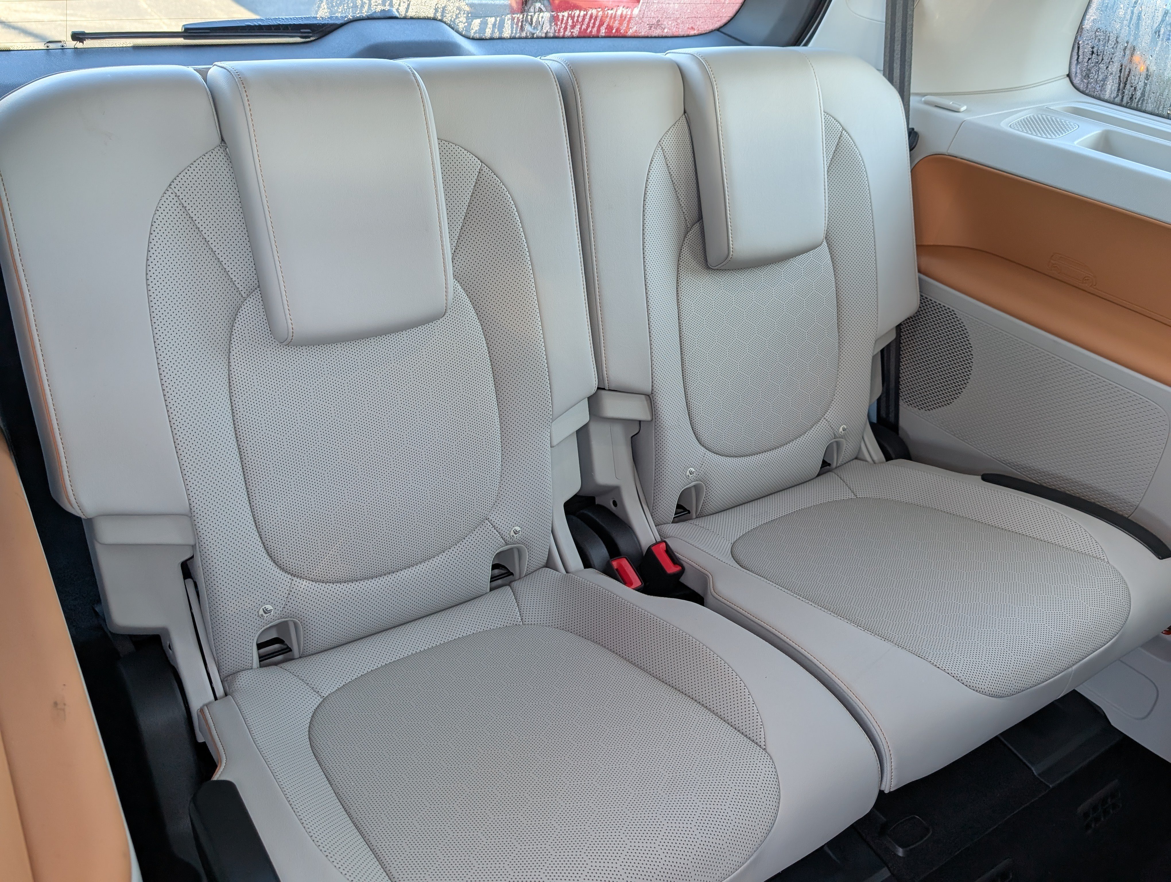 Used 2025 Volkswagen ID. Buzz Pro S Plus RWD image 12