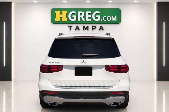 Used 2024 Mercedes-Benz GLB 250 image 8