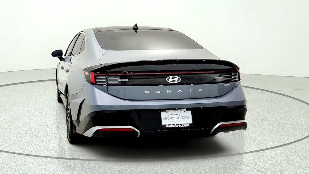 Used 2026 Hyundai Sonata SEL FWD image 6