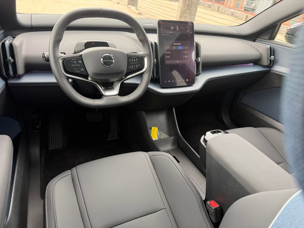 Certified 2025 Volvo EX30 Ultra w/ Protection Package Premier AWD/4WD image 12