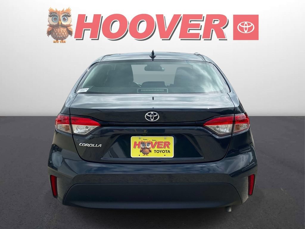 Used 2023 Toyota Corolla LE w/ LE Convenience Package FWD image 3