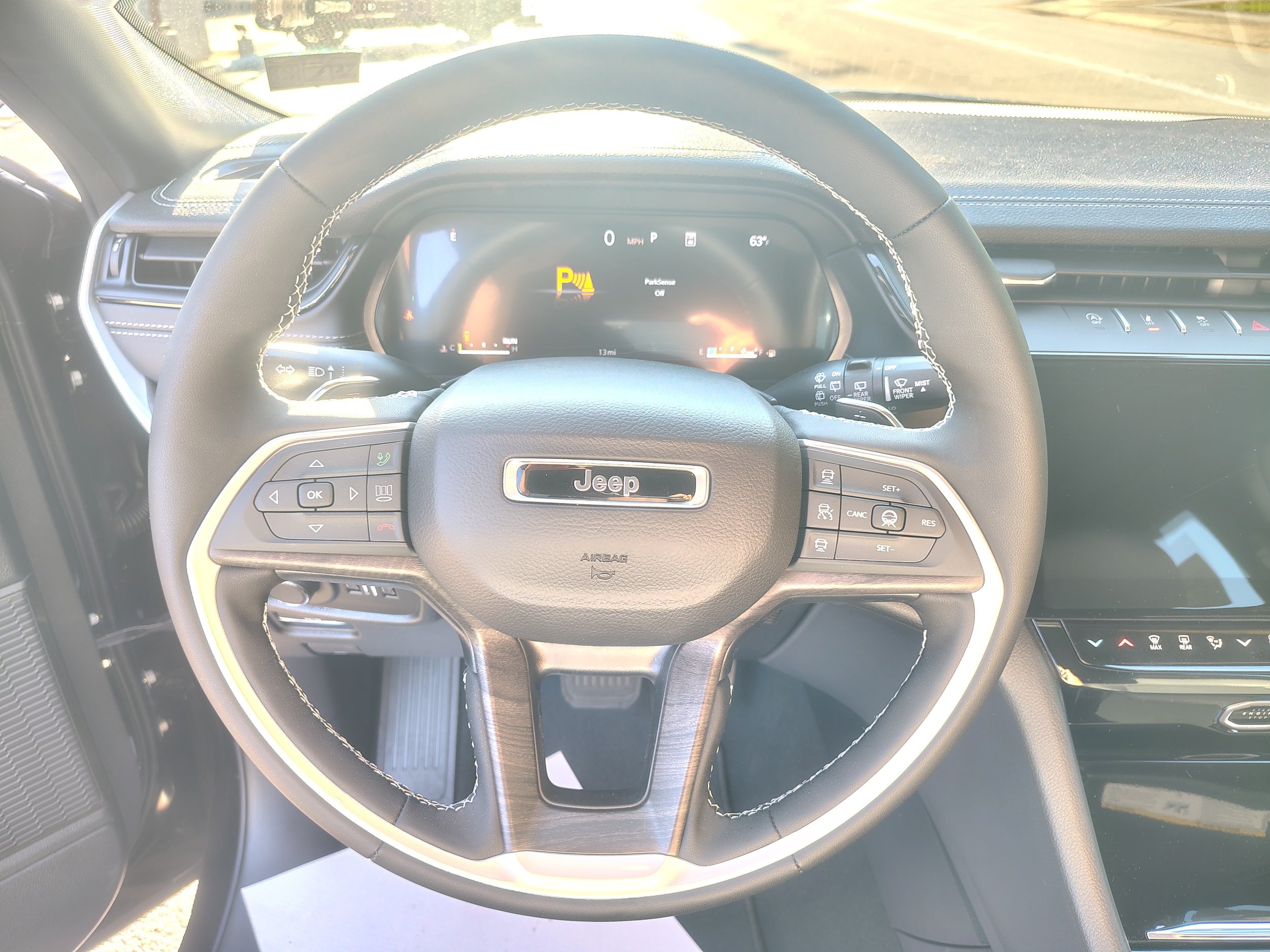 New 2026 Jeep Grand Cherokee L 4WD image 34