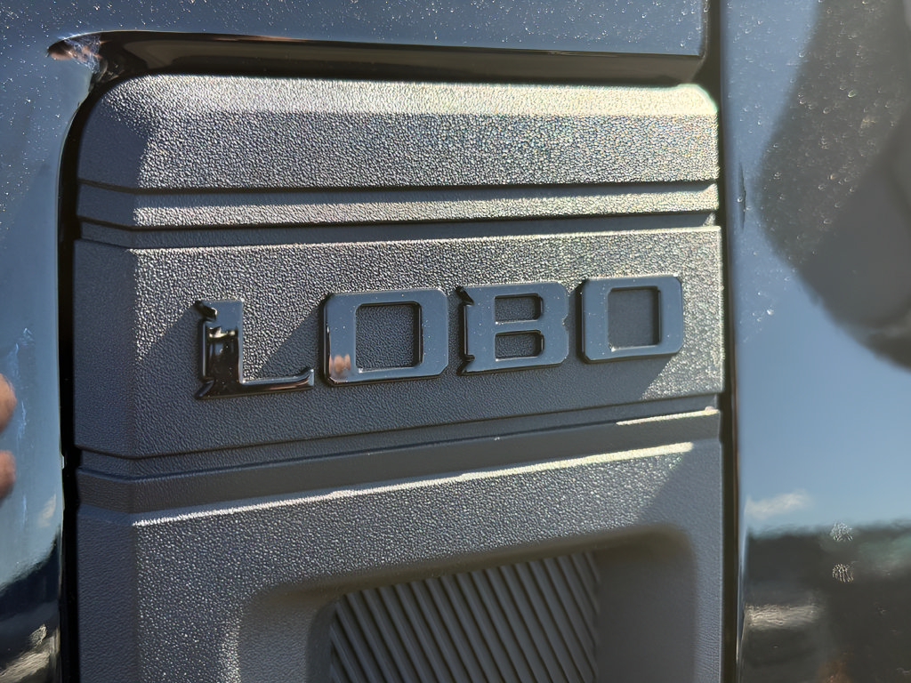 Used 2025 Ford Maverick Lobo AWD/4WD image 19