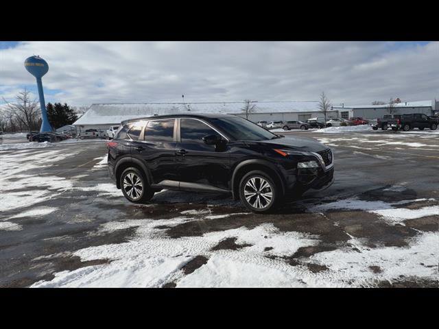 Used 2023 Nissan Rogue SV image 31