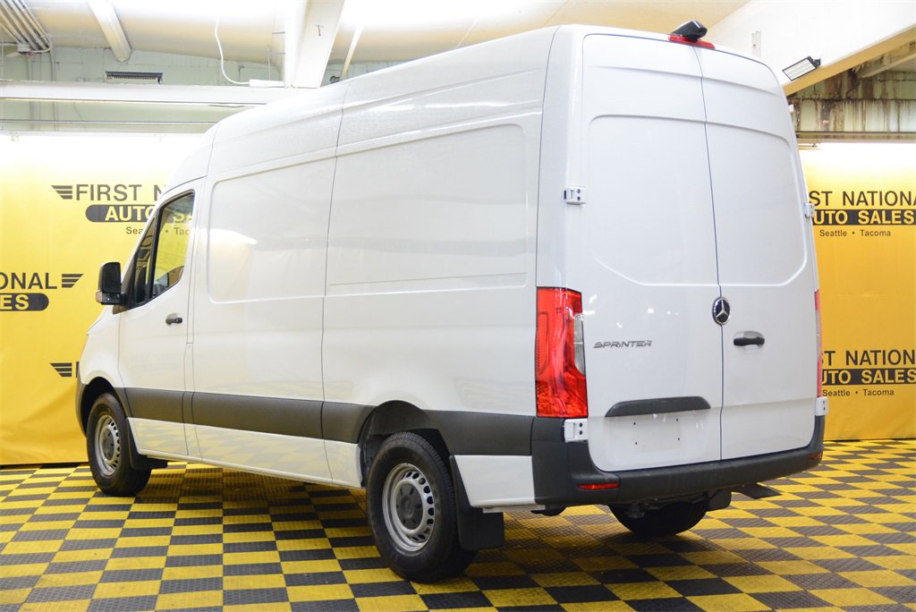 Used 2022 Mercedes-Benz Sprinter 144 Cargo image 8