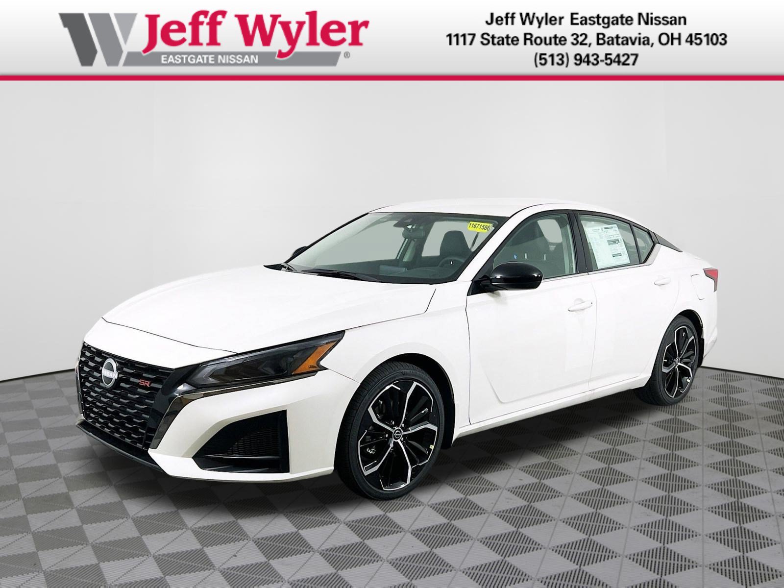 New 2025 Nissan Altima 2.5 SR FWD image 2