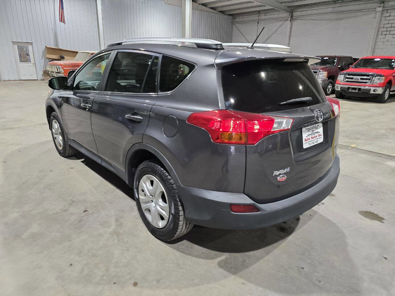 Used 2015 Toyota RAV4 LE image 8