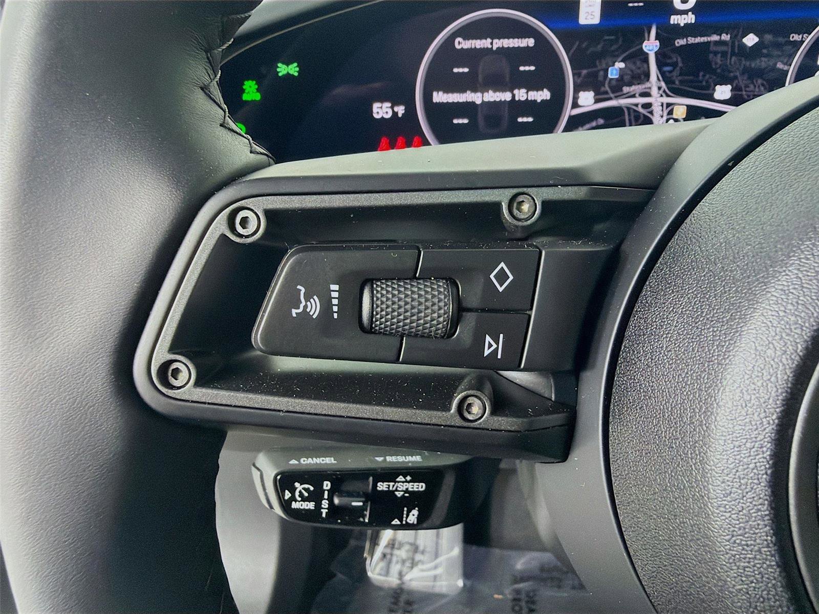 Certified 2025 Porsche Taycan image 13