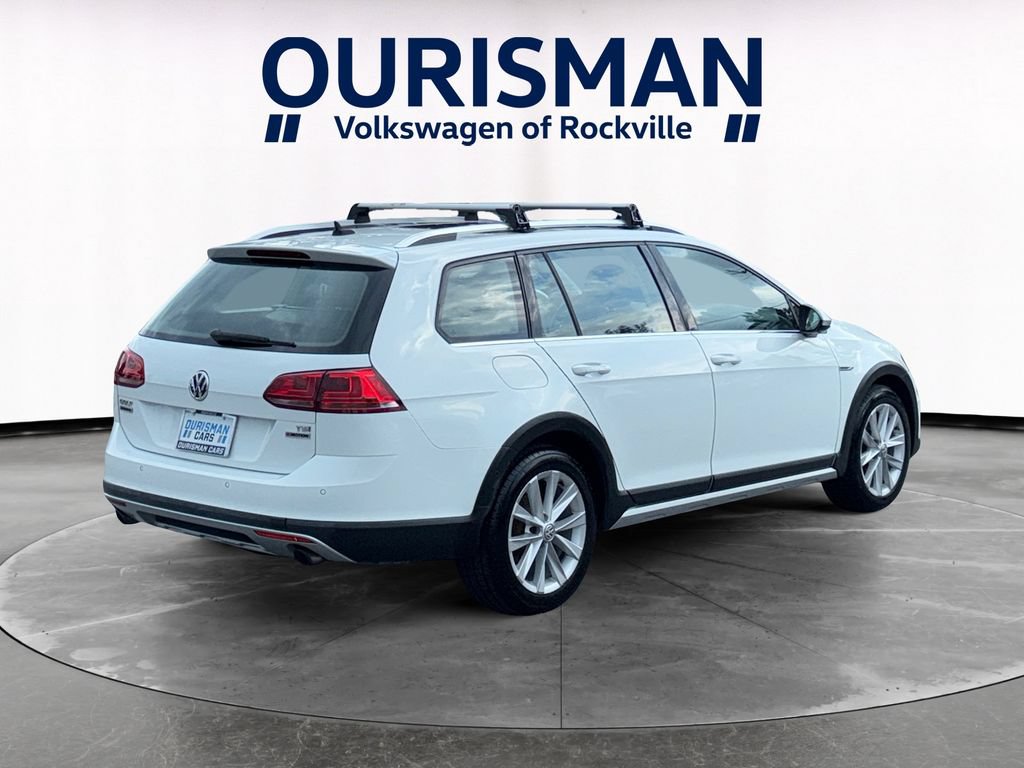 Used 2017 Volkswagen Golf Alltrack SE AWD/4WD image 6