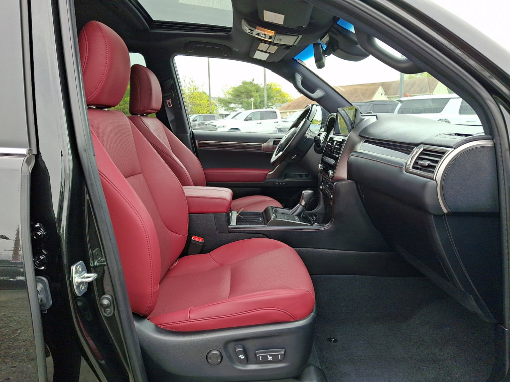 Used 2023 Lexus GX 460 Premium w/ Premium Package AWD/4WD image 13
