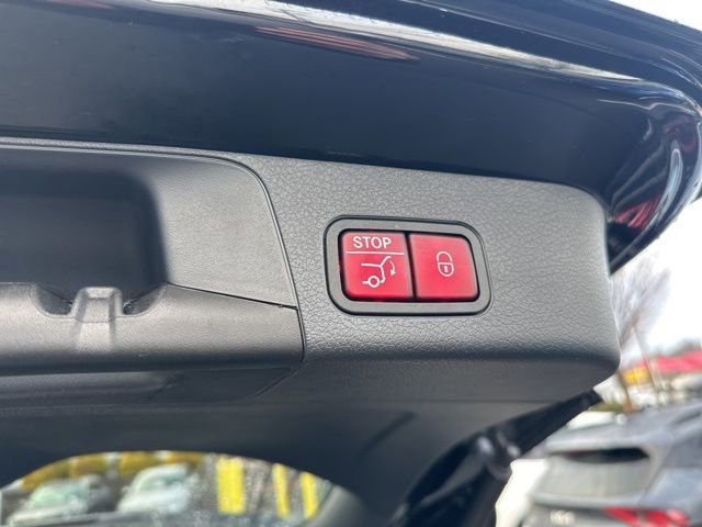 Used 2023 Mercedes-Benz GLB 250 4MATIC image 45