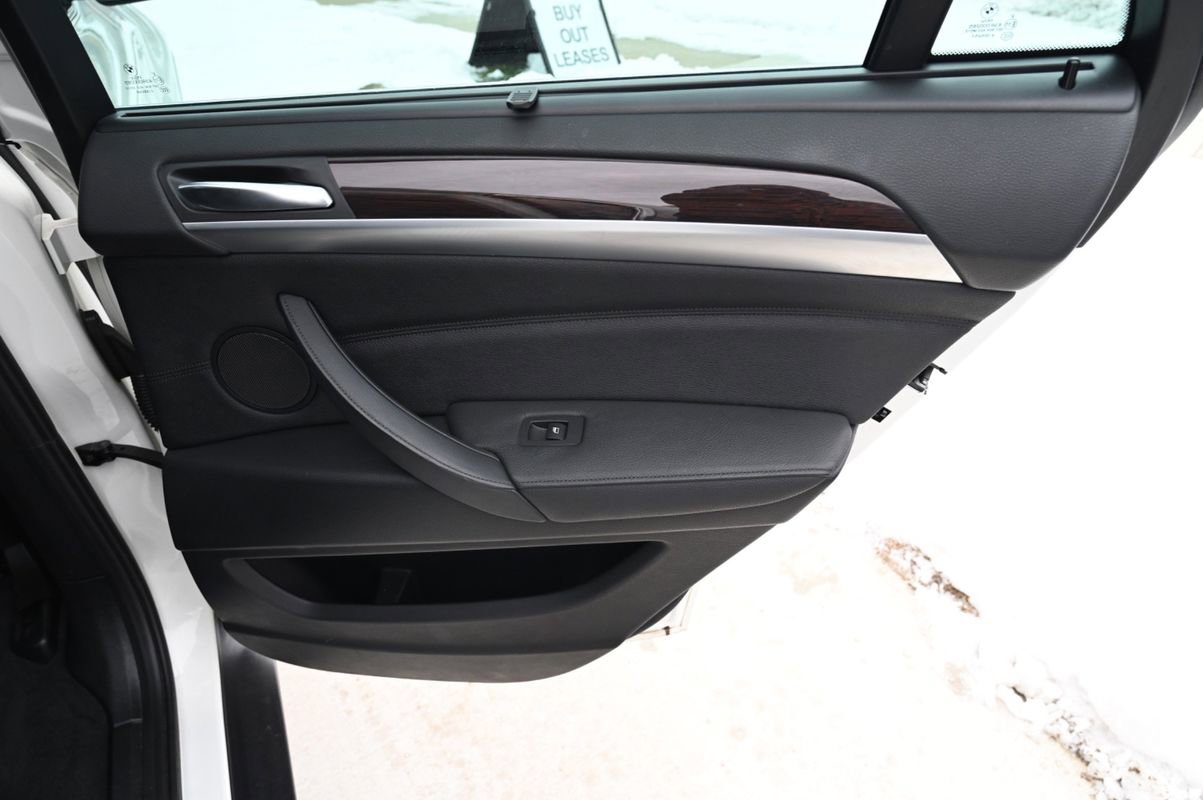 Used 2013 BMW X6 xDrive50i image 43