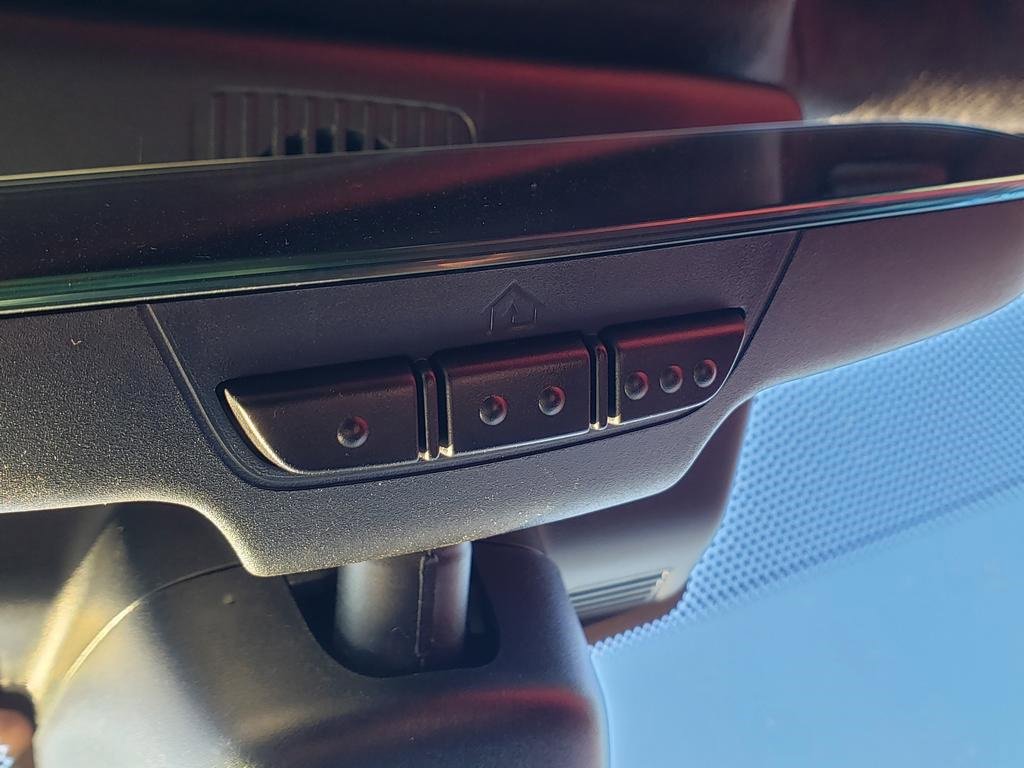 Used 2023 Jaguar F-TYPE R image 30