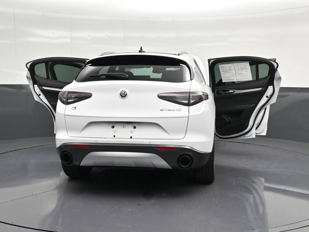 Used 2024 Alfa Romeo Stelvio Ti w/ Active Assist Plus Package AWD/4WD image 38