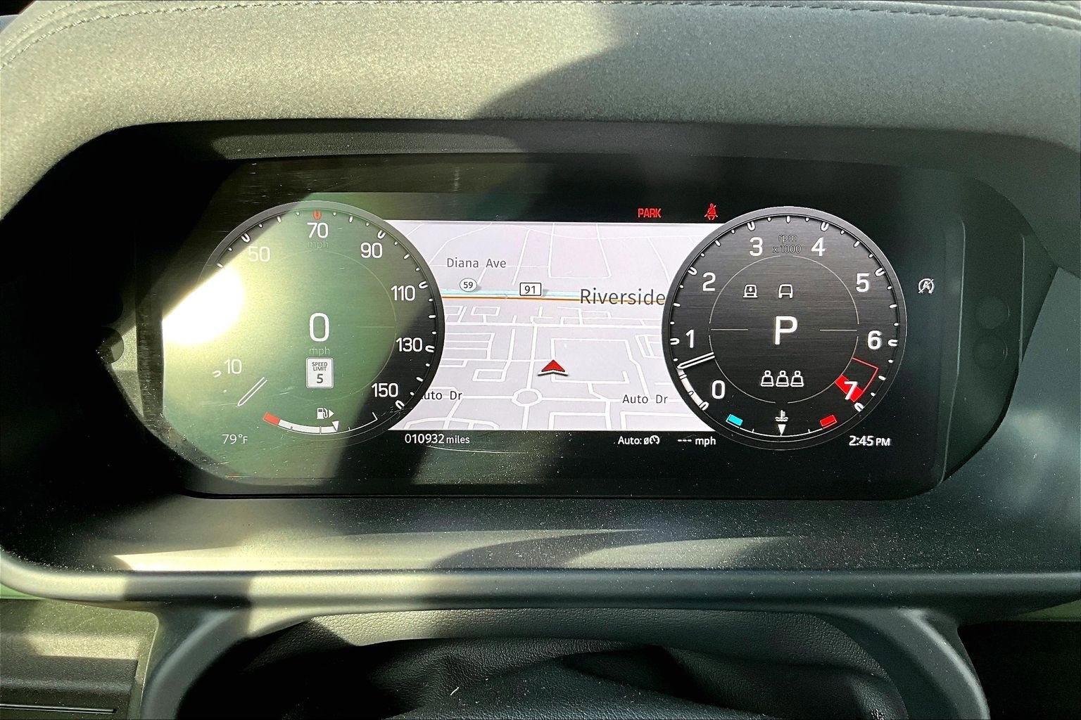 Used 2023 Land Rover Defender 110 75th Limited Edition image 20