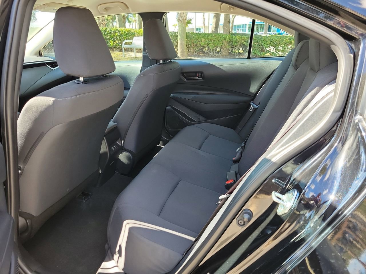 Used 2025 Toyota Corolla LE image 10