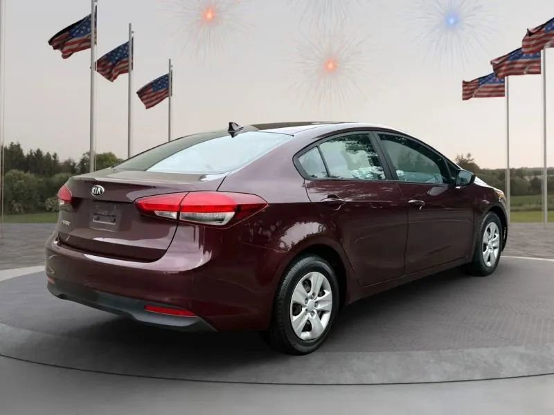 Used 2018 Kia Forte LX image 5