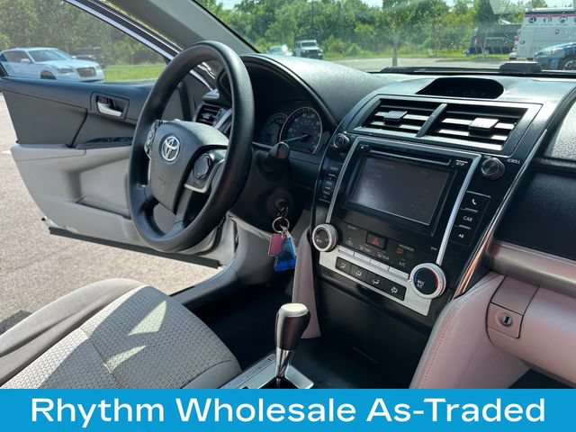 Used 2013 Toyota Camry LE FWD image 27