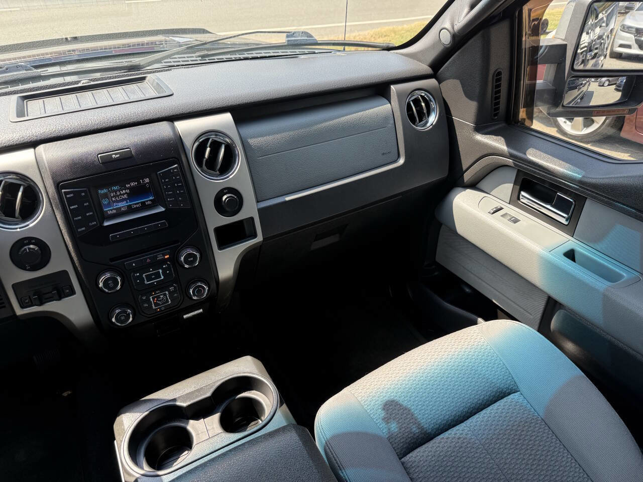 Used 2013 Ford F150 XLT w/ XLT Chrome Pkg image 17