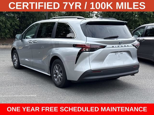 Used 2023 Toyota Sienna LE w/ LE Plus Package FWD image 4