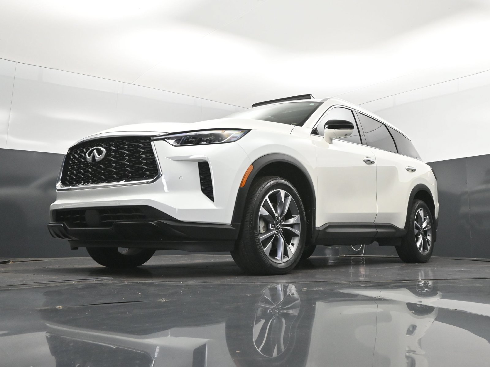 Used 2024 INFINITI QX60 Luxe FWD image 39
