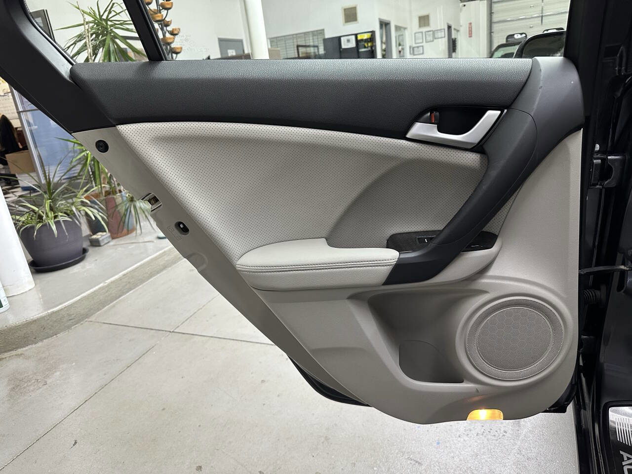 Used 2014 Acura TSX Base 4dr Sedan image 11