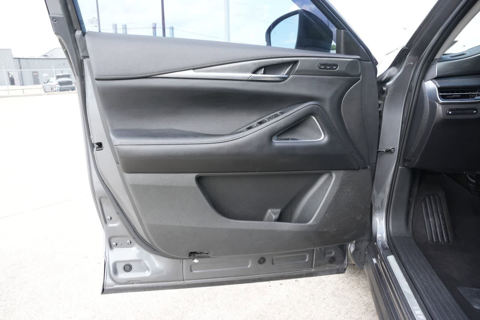 Certified 2023 INFINITI QX60 Luxe w/ Performance Audio Package FWD image 18