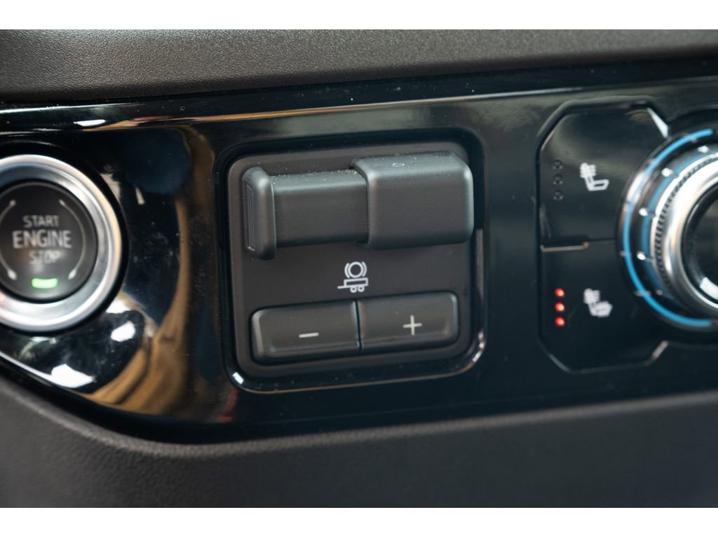 Used 2025 GMC Sierra 1500 SLT image 25