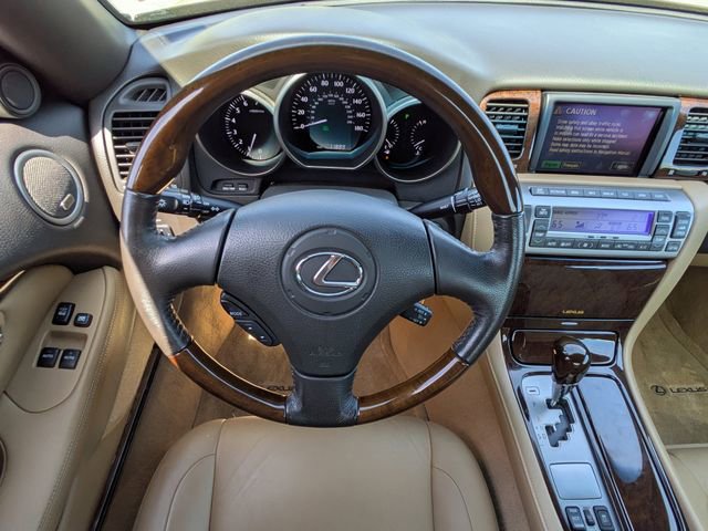 Used 2007 Lexus SC 430 Convertible image 21