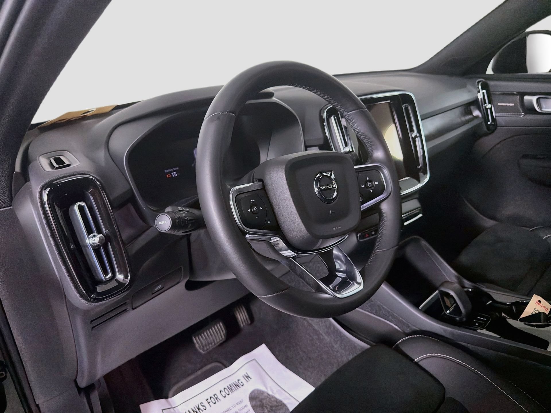 Used 2023 Volvo C40 P8 Recharge Ultimate AWD/4WD image 10