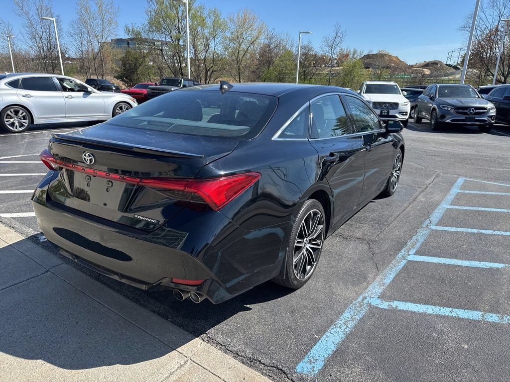 Used 2019 Toyota Avalon Touring w/ All Weather Liner Package FWD image 3