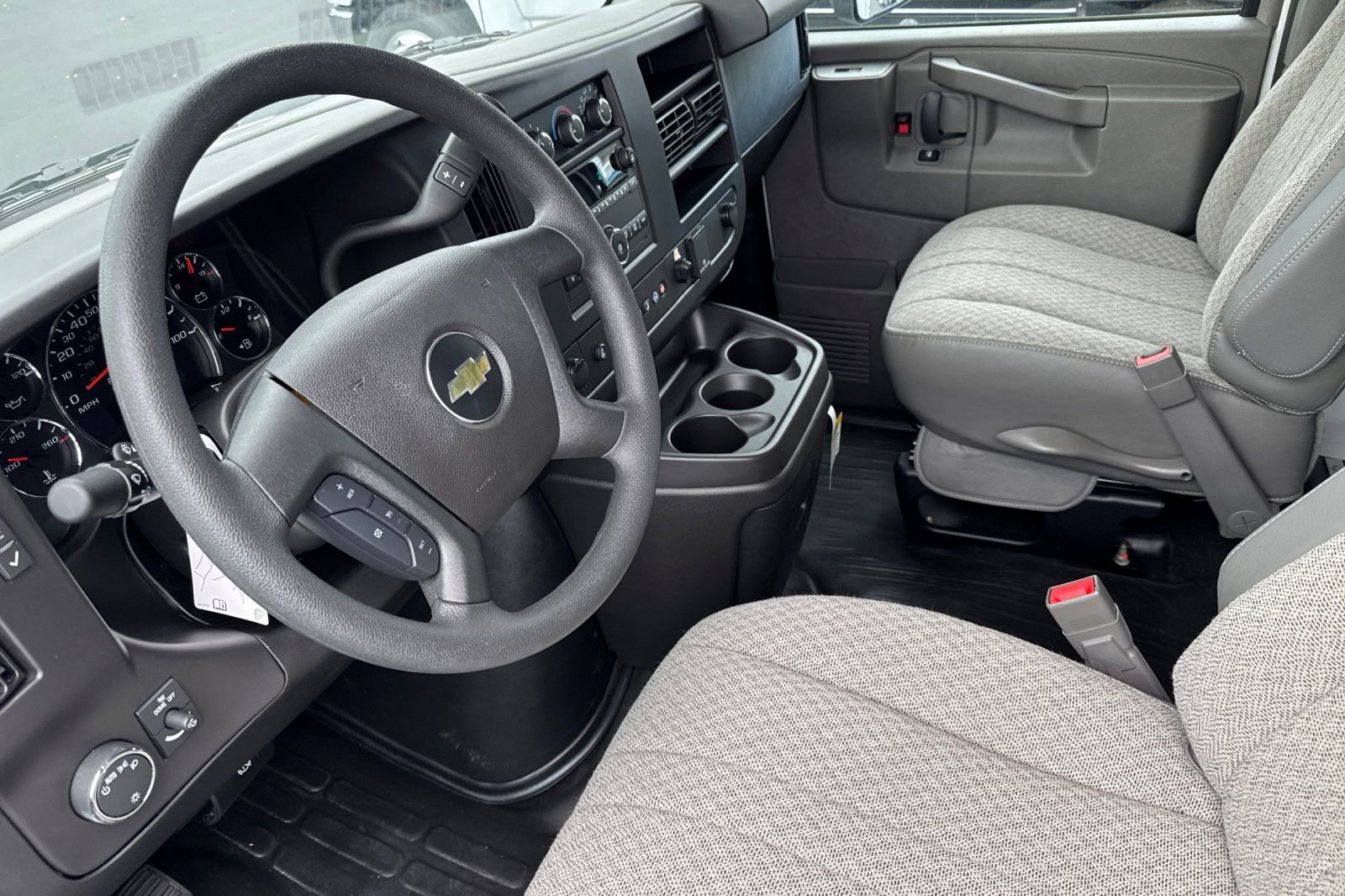 New 2024 Chevrolet Express 3500 w/ Power Convenience Package image 9