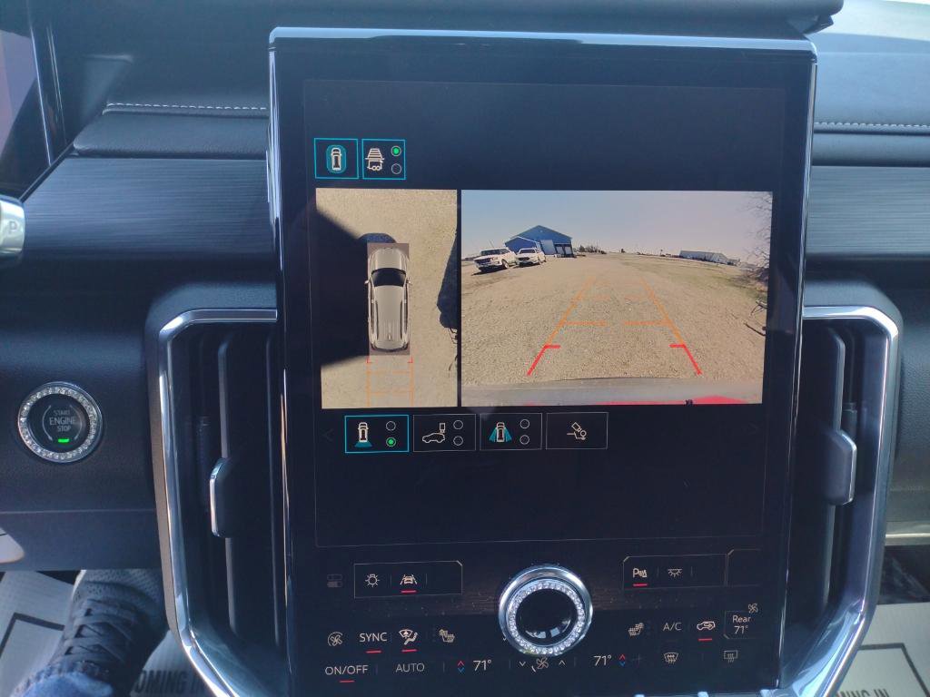 Used 2024 GMC Acadia Elevation image 13