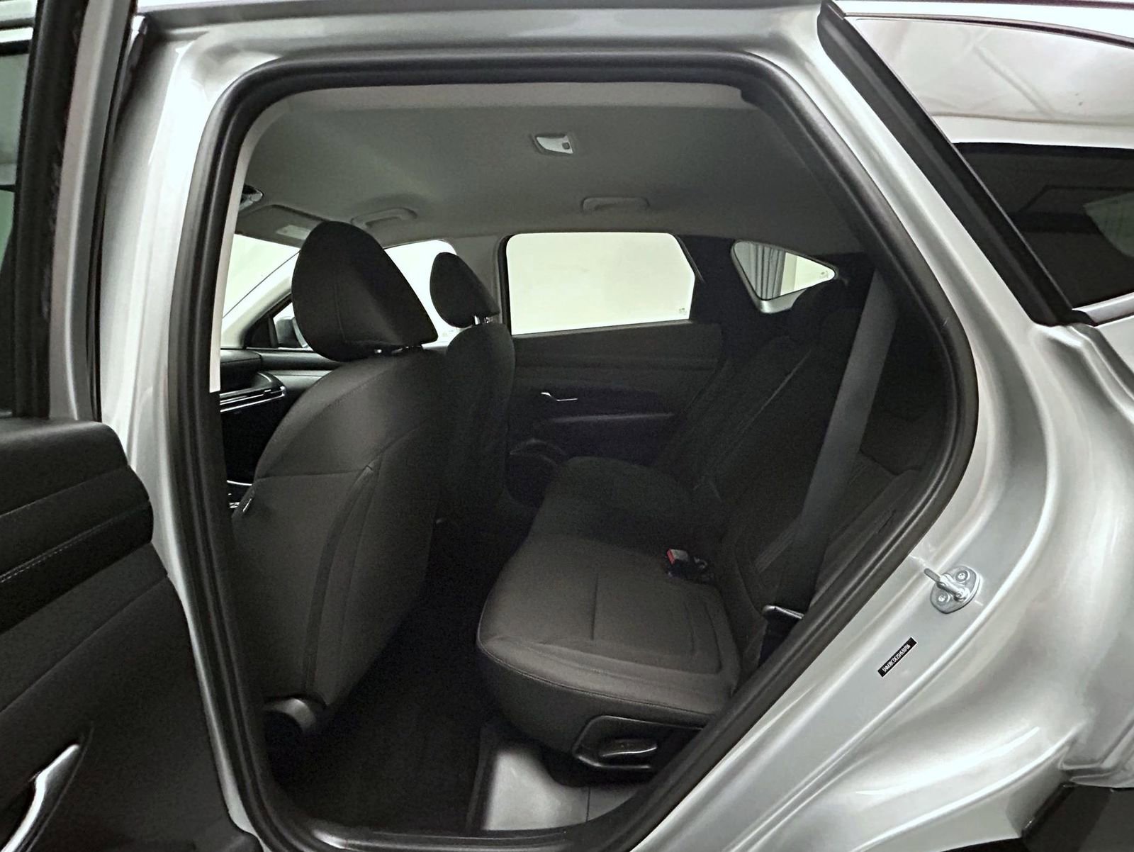 Used 2025 Hyundai Tucson SEL AWD/4WD image 19