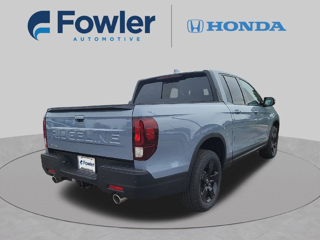 New 2026 Honda Ridgeline Black Edition image 3