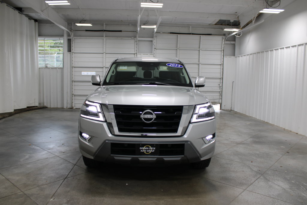 Used 2024 Nissan Armada SV RWD image 3