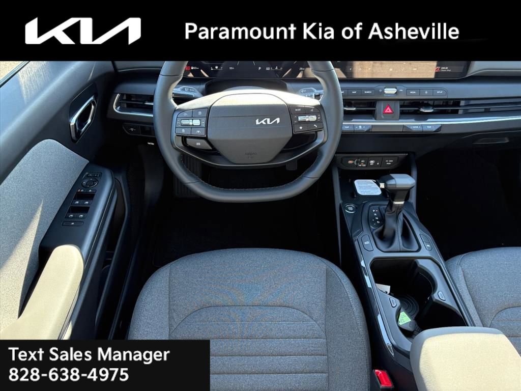 New 2025 Kia K4 EX image 23