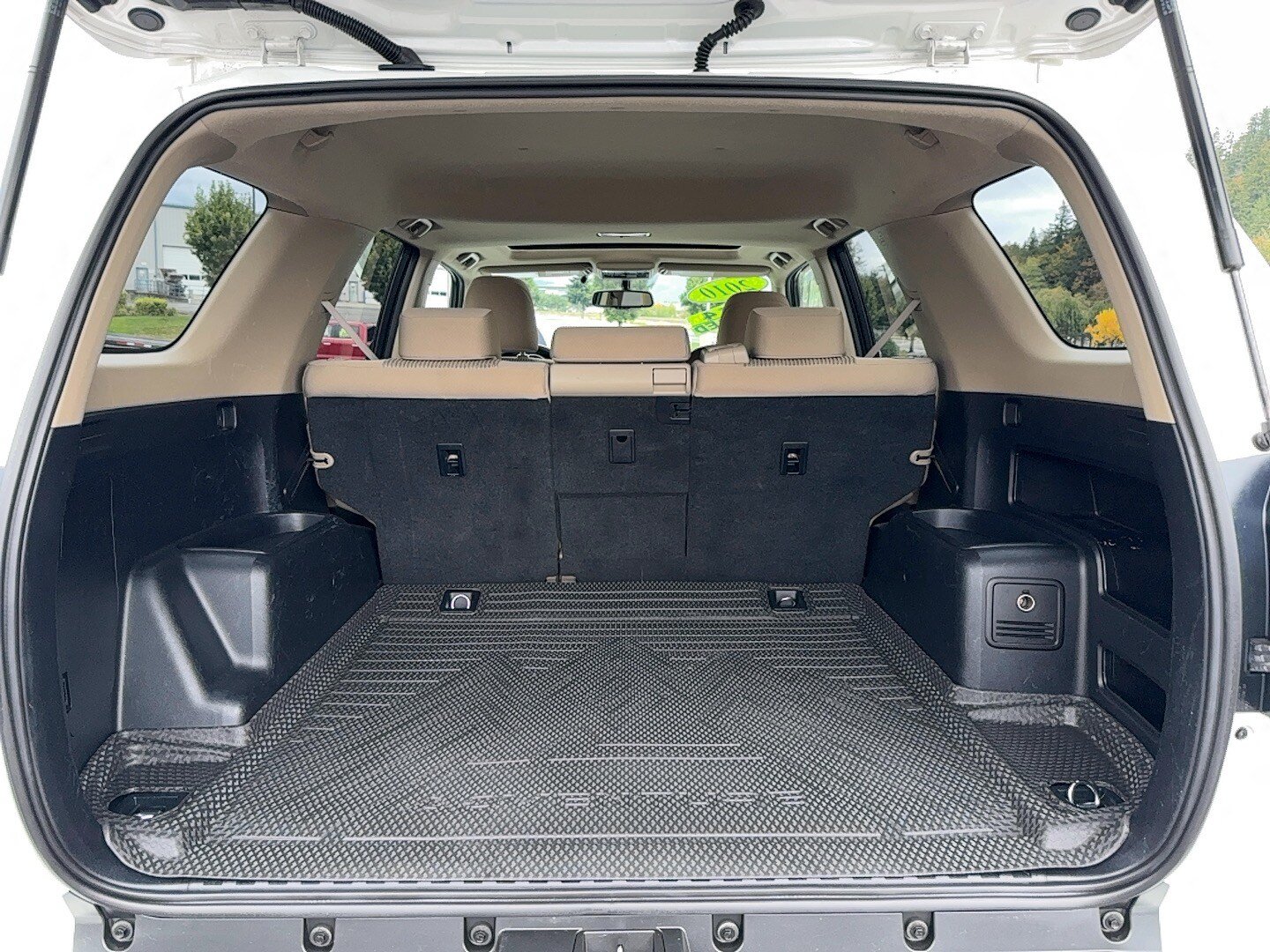 Used 2010 Toyota 4Runner SR5 AWD/4WD image 8