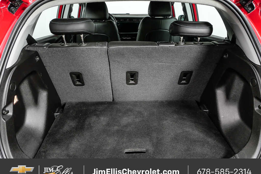 Used 2023 Chevrolet Bolt LT w/ Infotainment Package FWD image 31