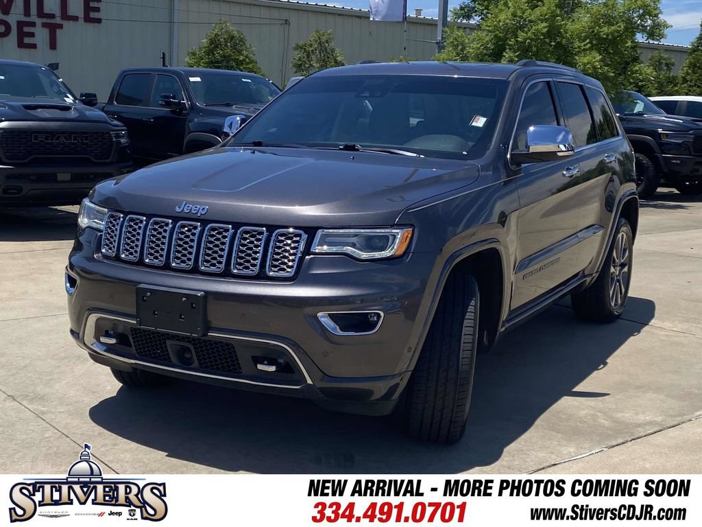 Used 2017 Jeep Grand Cherokee Overland w/ Jeep Active Safety Group AWD/4WD image 3