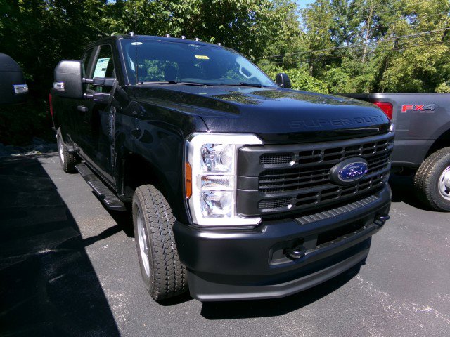 New 2026 Ford F350 XL image 3
