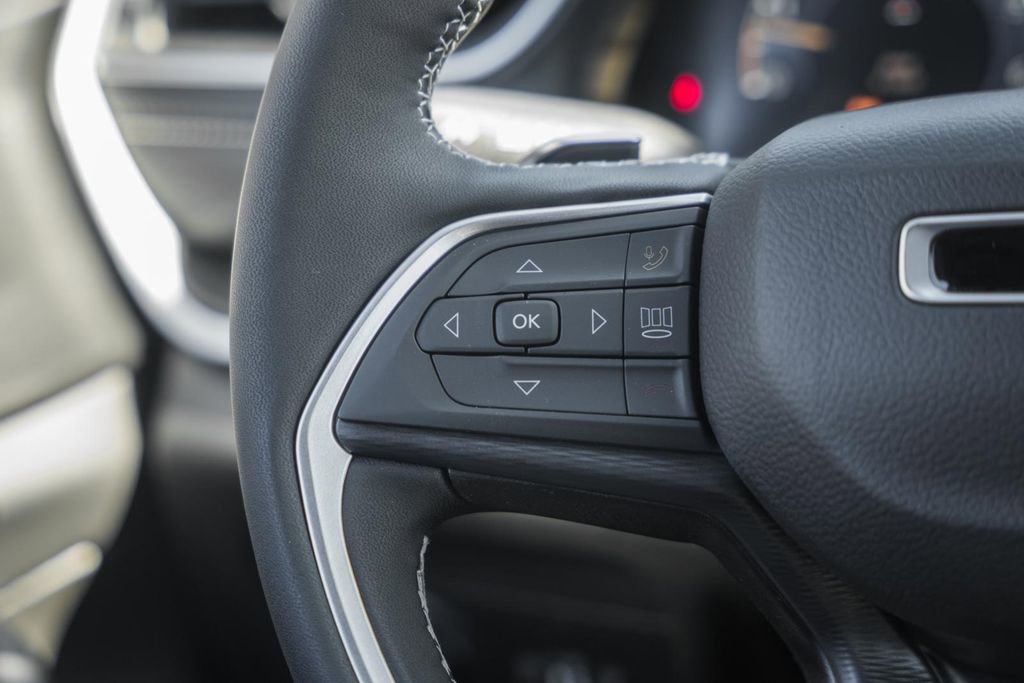 New 2025 Jeep Grand Cherokee Laredo X w/ Luxury Tech Group I image 29