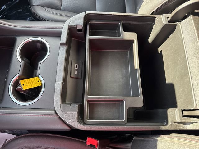 Used 2022 Chevrolet Suburban RST w/ Sport Performance Package image 26