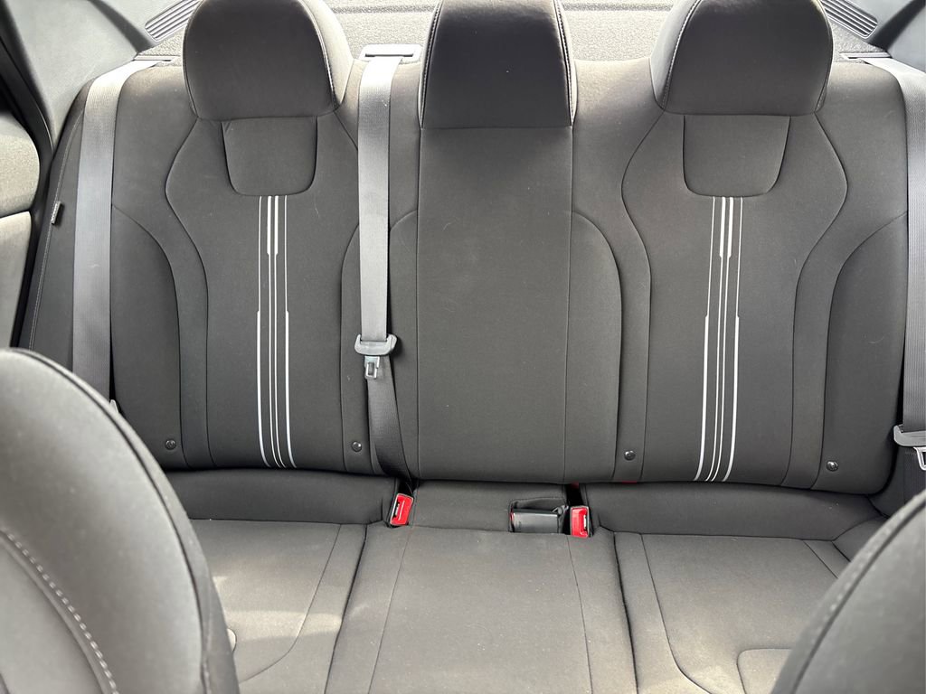 Certified 2025 Hyundai Elantra Sport image 19