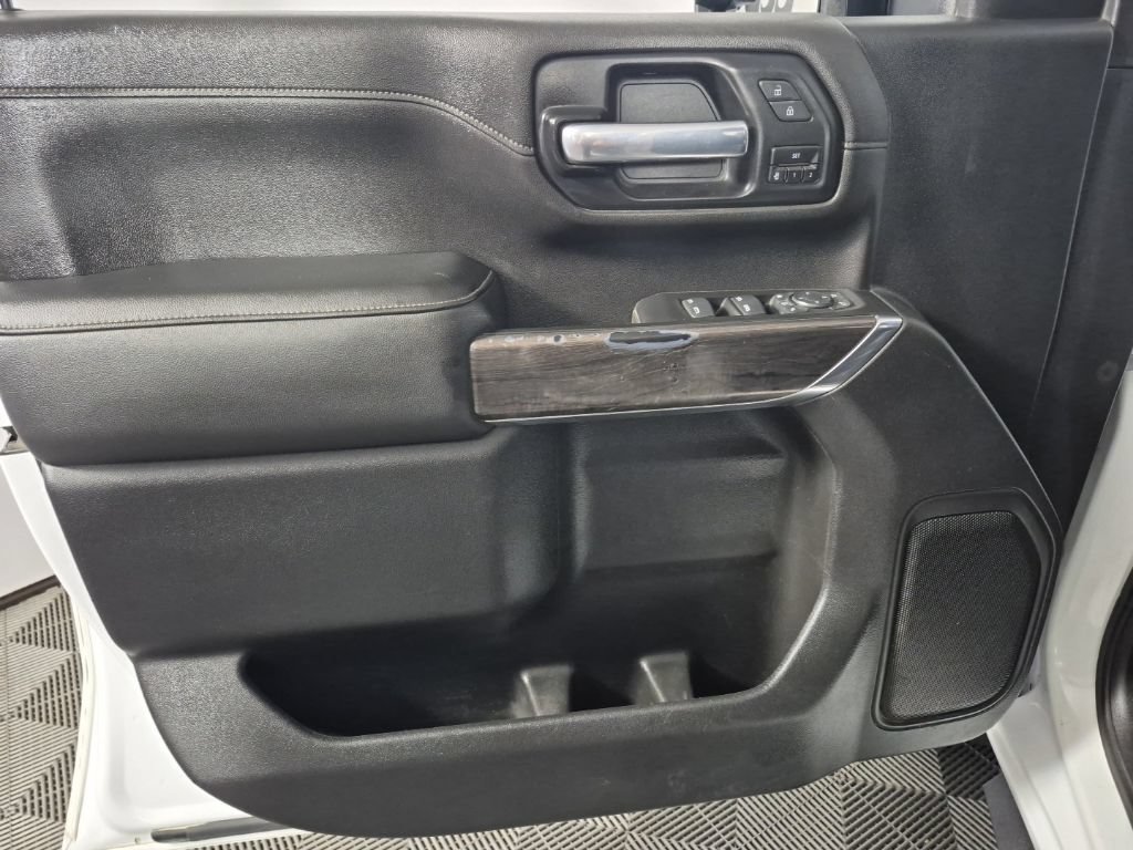 Used 2020 Chevrolet Silverado 2500 LTZ w/ LTZ Convenience Package AWD/4WD image 8