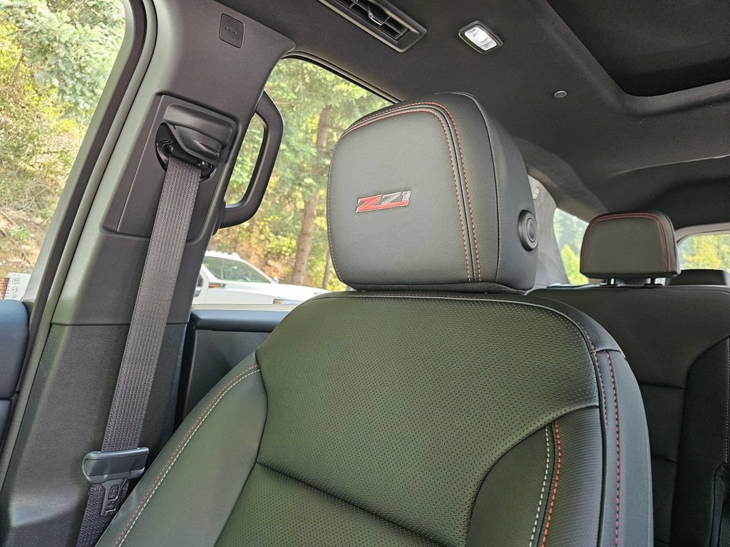 New 2026 Chevrolet Traverse Z71 w/ Enhanced Driving Package AWD/4WD image 26