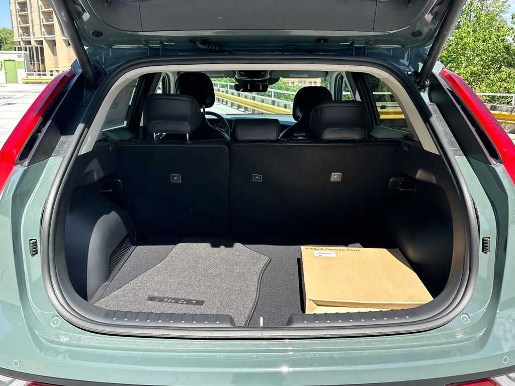 New 2026 Kia Niro SX Touring FWD image 6