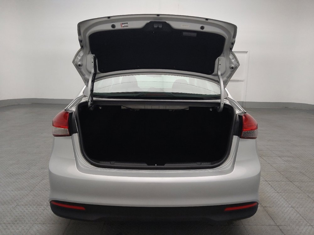 Used 2017 Kia Forte LX FWD image 29