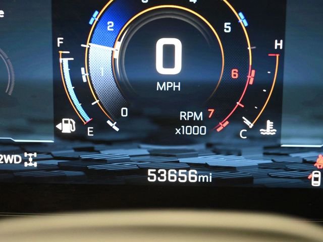 Used 2025 Chevrolet Suburban Z71 AWD/4WD image 15