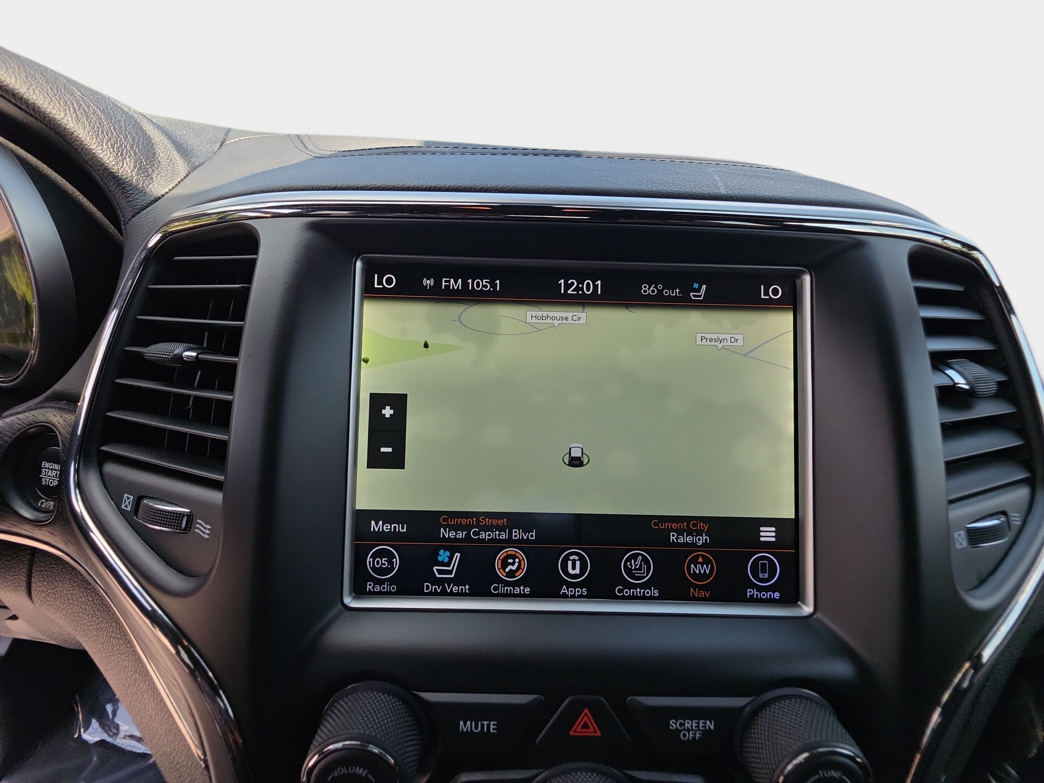 Used 2018 Jeep Grand Cherokee High Altitude AWD/4WD image 22